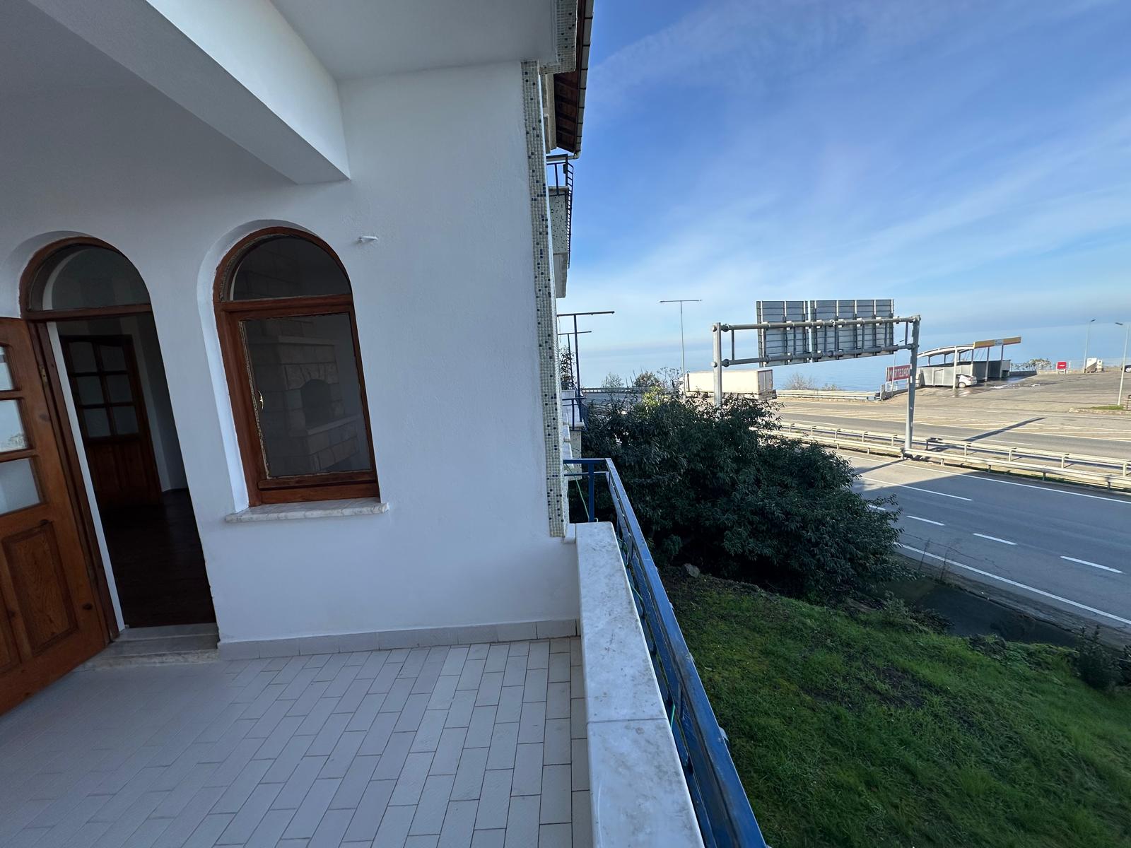 MABEL GAYRİMENKUL/DENİZLİ'DE ANA YOLA SIFIR SATILIK ARSA VE BİNA